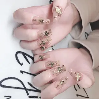 ネイル 🖤スカルプ R🖤のネイルデザイン