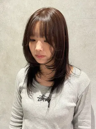 カラー 山口 幸姫のヘアスタイル