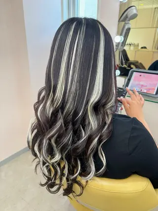 ロング MEZoN【メゾン】所属・MEZoN / MARINのヘアスタイル