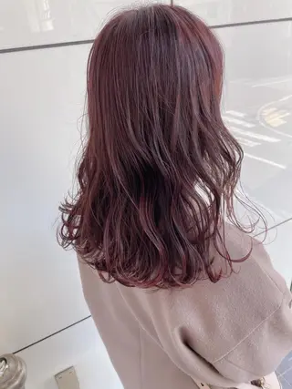 セミロング カラー 髙橋一哉　ブリーチ/ ベージュカラーのヘアスタイル