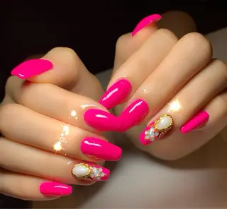 ネイル GLITTER NAILS所属・glitter na ils AYAのネイルデザイン