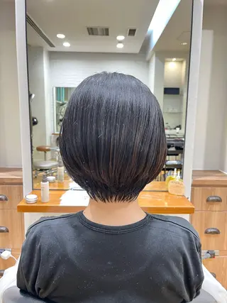ショート コテ巻き風パーマ🫧 麻尋のヘアスタイル