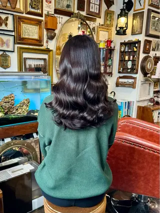 ロング 飯田 実歩(じっぽ)のヘアスタイル