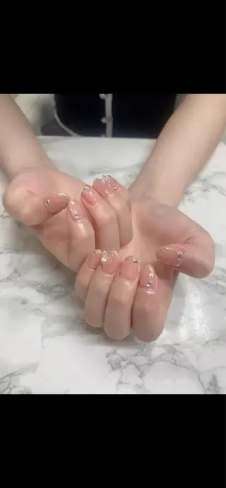 ネイル はな💎ネイル ワンホン、長さ出しのネイルデザイン
