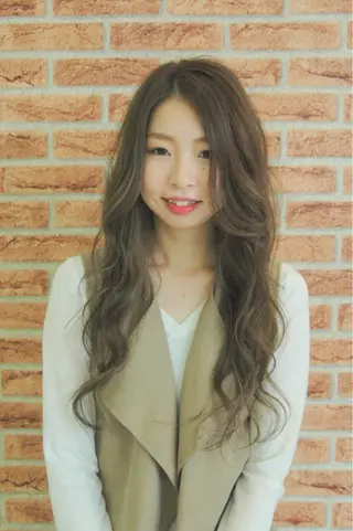 ロング カラー D.log 大和西大寺店所属・川崎 雅大のヘアスタイル