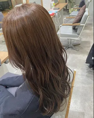 セミロング ハラダ ヒナミのヘアスタイル