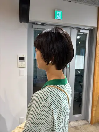 ショート 艶カラー🧊ショート /ボブ/小由葵のヘアスタイル