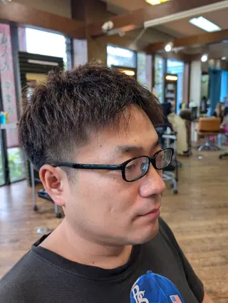 ショート メンズ 本田 圭輔のヘアスタイル