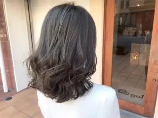 ミディアム カラー 中津/柔らかカラー/ ナガオ　イズミのヘアスタイル