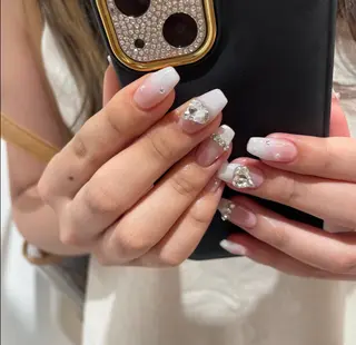 ネイル Chisa Nail Studio所属・リ リのネイルデザイン