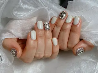 ネイル U·Mi nail salon所属・U·Mi 上野御徒町容のネイルデザイン