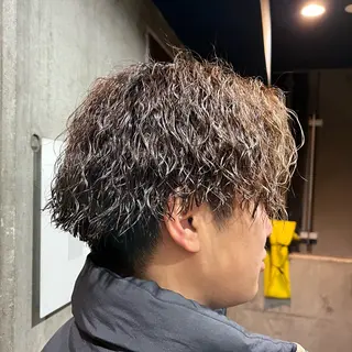 ショート パーマ メンズ 岩室 廣海のヘアスタイル