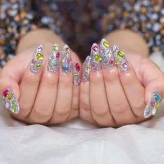 ネイル yu ri 🌹のネイルデザイン