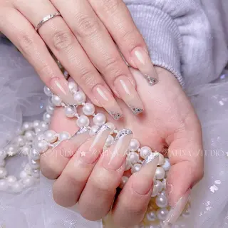 ネイル 玲央 YOYOのネイルデザイン