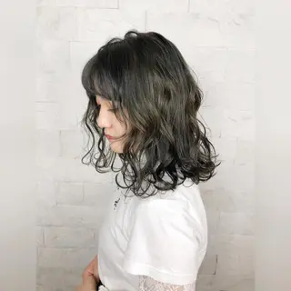 ミディアム 圧倒的美髪ストレート ツダケイタロウのヘアスタイル