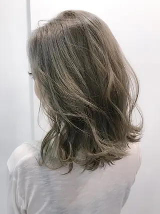 ミディアム カラー エクステ（レミー毛） NINEのヘアスタイル
