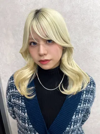 ロング maya レイヤーカットのヘアスタイル