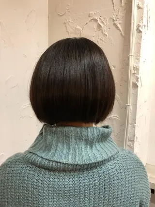 ショート カラー 庭山 理沙のヘアスタイル