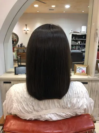 ミディアム カラー \脱・うねり& 広がり/gite菊のヘアスタイル