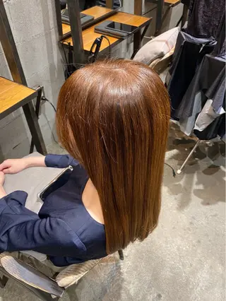 カラー 石井美羽 NEROのヘアスタイル