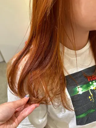 ロング カラー VOICE所属・MIRI MIRIのヘアスタイル