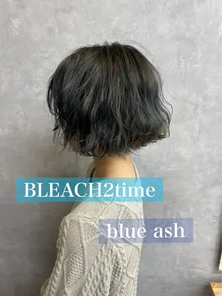 ショート カラー 舟橋 りんかのヘアスタイル