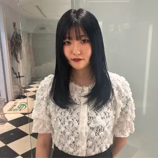 セミロング カラー 大谷美佳/レイヤー カット/ツヤ髪のヘアスタイル