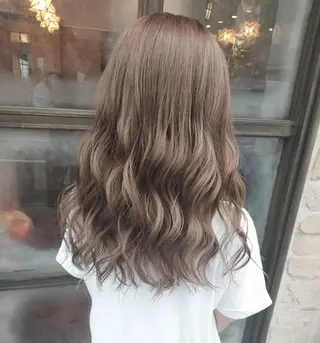 ロング カラー grow上野御徒町【グロウ】所属・ブリーチ・ハイトーン 特化🎉内山のヘアスタイル