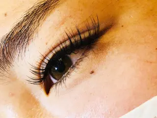 マツエク・マツパ 地域 No. 1店 nail&eyelash Liliana所属・ベテランのお店です 🍓.Lilianaのマツエク・マツパデザイン