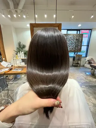 セミロング putri店長 和田鈴采のヘアスタイル