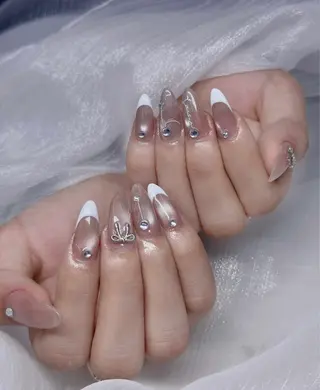 ネイル T. Leeのネイルデザイン