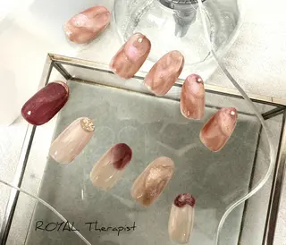 ネイル 【寺岡】 ロイヤル•セラピストのネイルデザイン