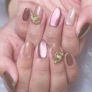 ミディアム DIAMOND Nail☁️のネイルデザイン