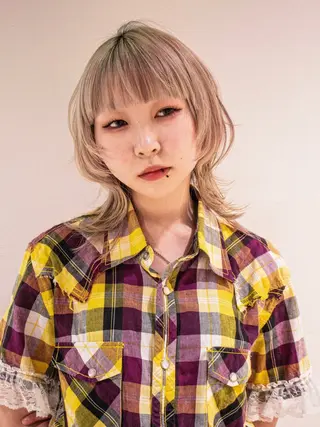 ミディアム カラー デザインカラーウルフ なかむらるか🐬💞のヘアスタイル