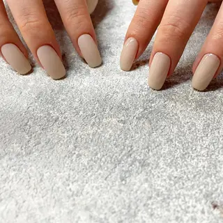 ネイル パラジェルサロン 大人女性が通うサロンのネイルデザイン