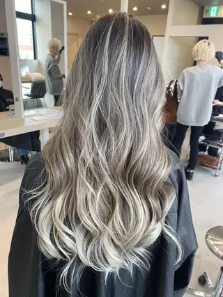 ロング カラー ヘアアレンジ ネイル マツエク・マツパ アイブロウ 井上 一平のヘアスタイル