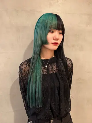 ロング カラー デザインカラー🖤 イシイレイのヘアスタイル