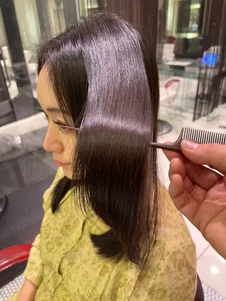 ロング 圧倒的美髪ストレート ツダケイタロウのヘアスタイル