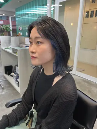 ミディアム カラー Vers所属・松川 帆乃果のヘアスタイル