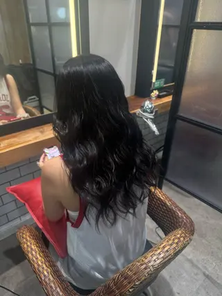 ロング red neo あいりのヘアスタイル