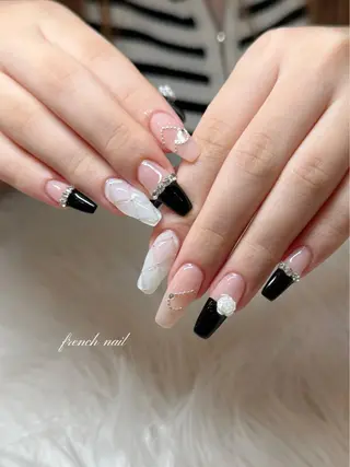 ネイル UnFLAIR 麻布十番店🧸NAOのネイルデザイン