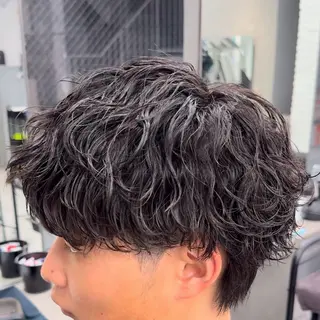 ショート パーマ メンズ 🌀メンズパーマ🌀 縦落ち/波巻きのヘアスタイル