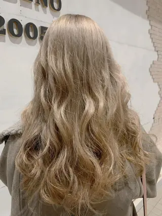 ロング カラー Zina天王寺 CHIAKIのヘアスタイル