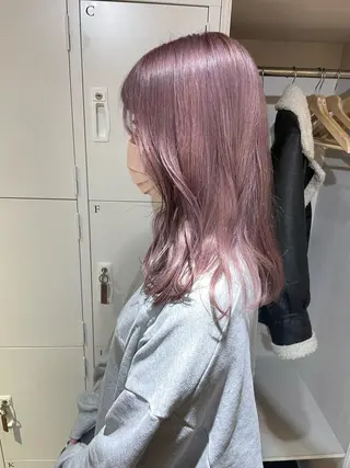 セミロング カラー akane .のヘアスタイル