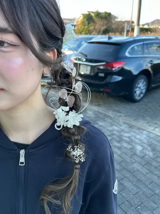 ヘアアレンジ OSHARE DOROBO bis所属・槇野 彪海のヘアスタイル