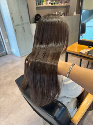 ミディアム カラー 佐藤史哉* 韓国レイヤー赤み除去のヘアスタイル