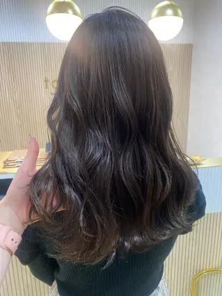 ミディアム mina .のヘアスタイル