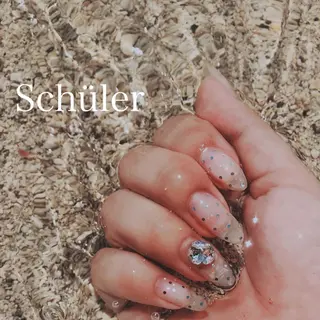 ネイル Schüler所属・野内 まきのネイルデザイン