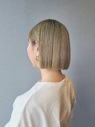 カラー ショート yolo.所属・夜特化型ヘアサロン 𓃱yolo.タナベのヘアスタイル