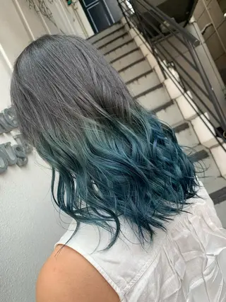 セミロング 丸山 亜加理のヘアスタイル